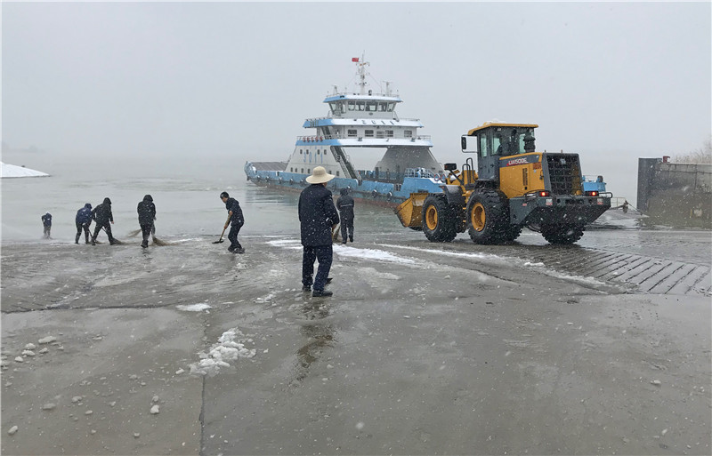 90分钟清扫冲洗确保雪落无痕，镇扬汽渡打通“南北交通“显担当(图3)